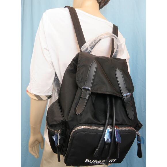 NWT BURBERRY RUCKSACK BLACK NYLON BUCKLE LEATHER BACKPACK BAG MEDIUM $1290 main image 8